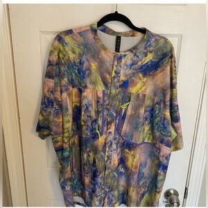 Water-Repellent Hiking Shirt w/matching shorts Lululemon Athletica XXL